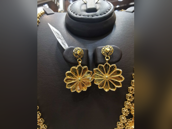 Gold Set  Bahrain  Woman  35.48 Gram  Band  Maintenance Warranty  Yellow Gold  21k