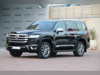 Toyota  Land Cruiser  VX Twin Turbo  2023  Automatic  54,000 Km  6 Cylinder  Four Wheel Drive (4WD)  SUV  Black  With Warranty