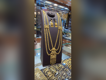 Gold Set  Bahrain  Woman  54.08 Gram  Band  Yellow Gold  21k