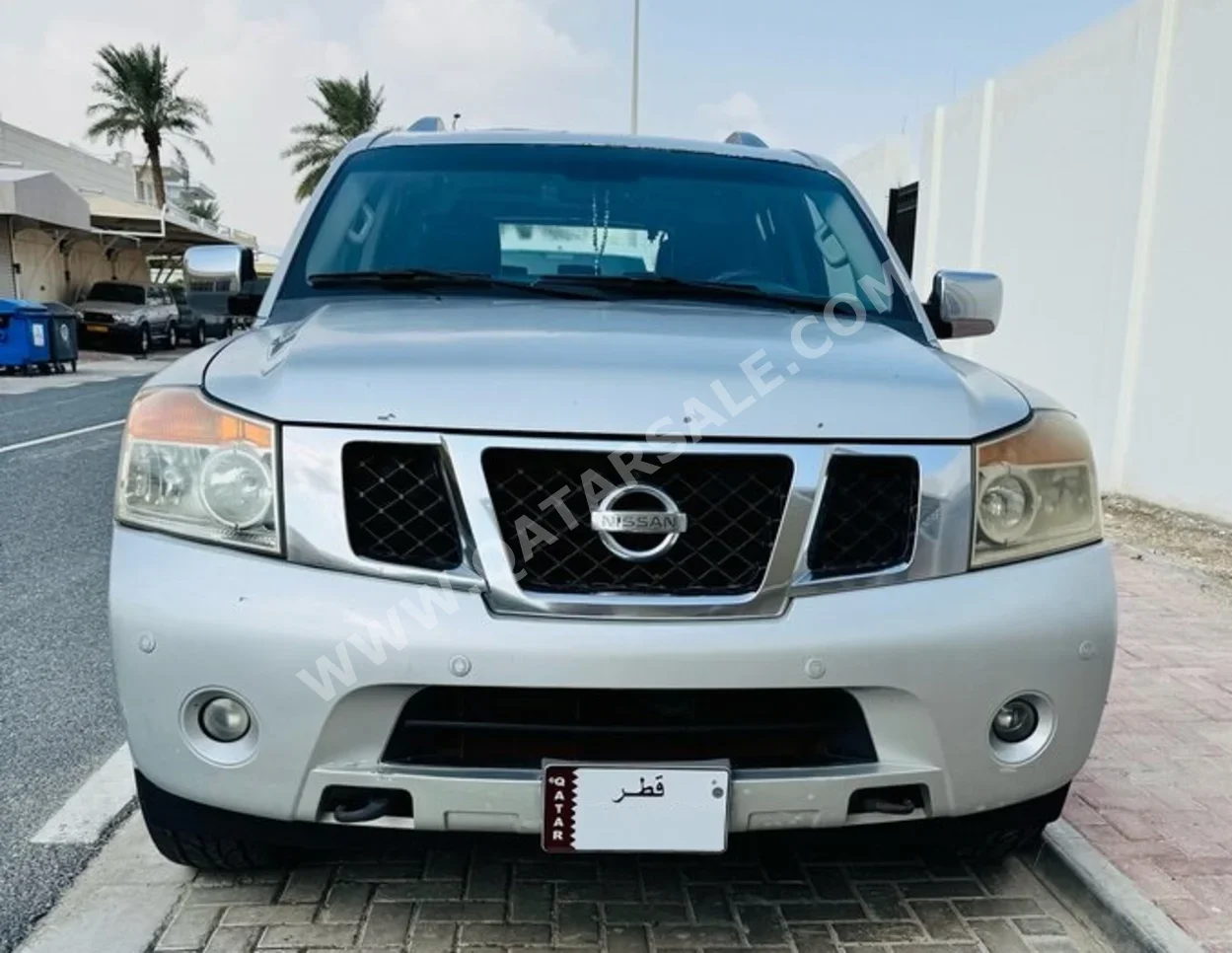 Nissan  Armada  LE  2013  Automatic  398,000 Km  8 Cylinder  SUV  Silver