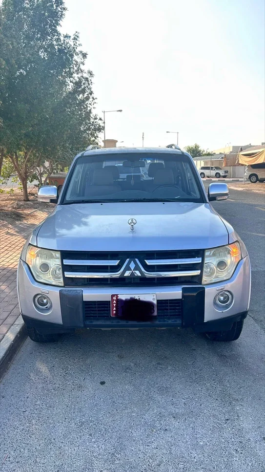 Mitsubishi  Pajero  3.0  2008  Automatic  143,950 Km  6 Cylinder  Four Wheel Drive (4WD)  SUV  Silver
