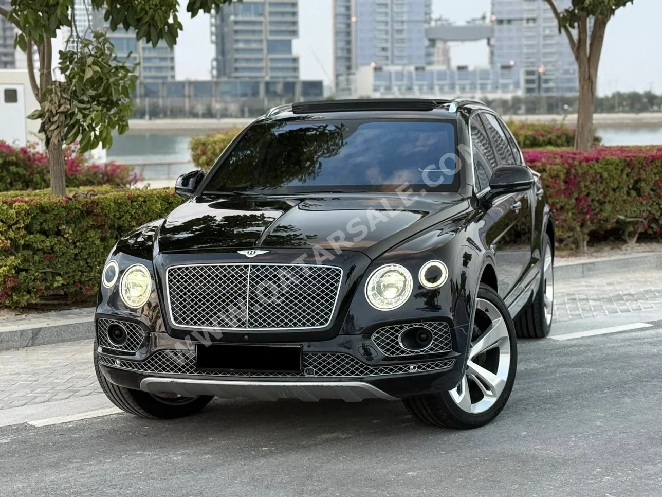 Bentley  Bentayga  2017  Automatic  83,000 Km  12 Cylinder  Four Wheel Drive (4WD)  SUV  Black