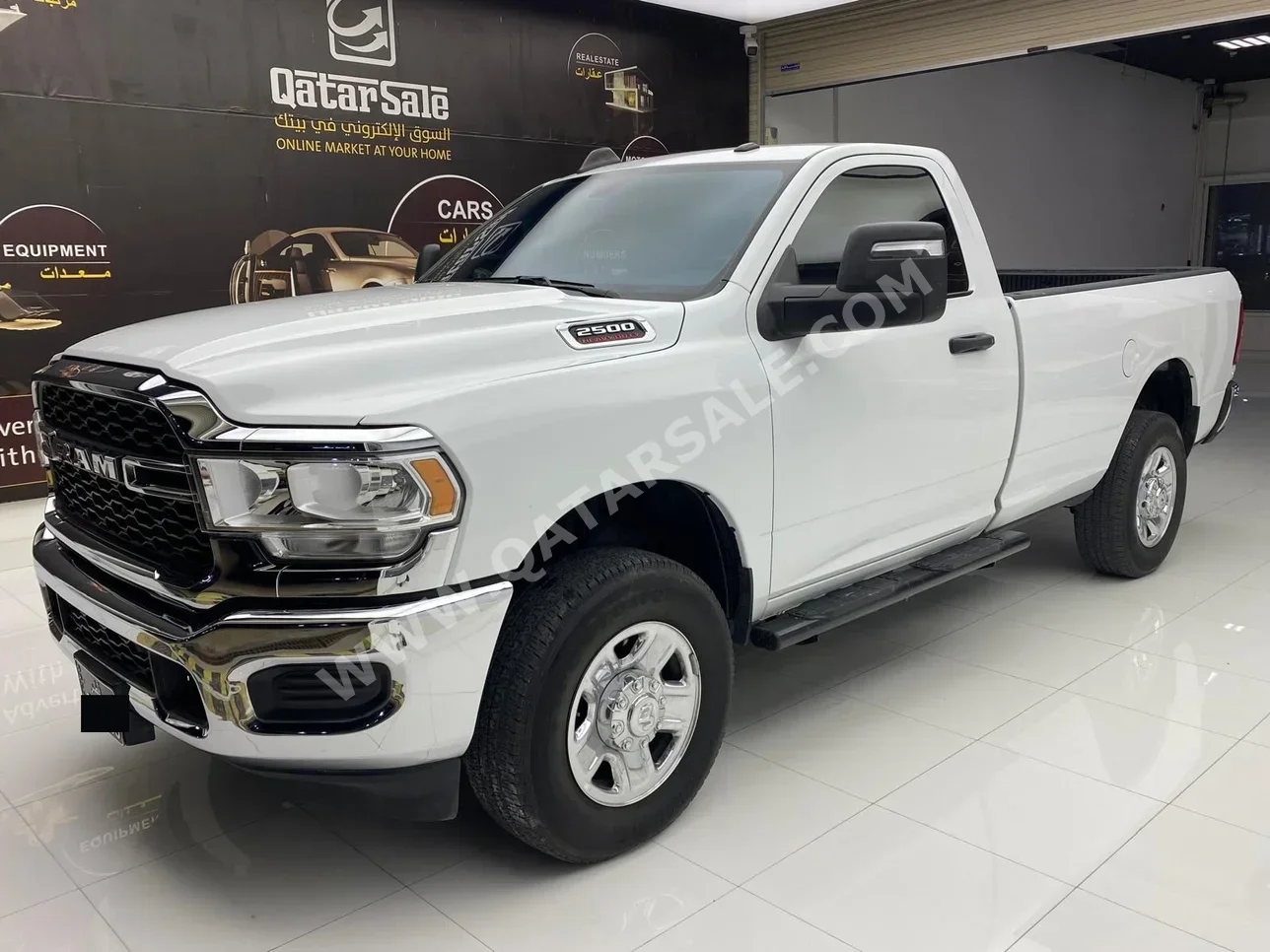 Dodge  Ram  2500  2023  Automatic  36,000 Km  8 Cylinder  Four Wheel Drive (4WD)  Pick Up  White