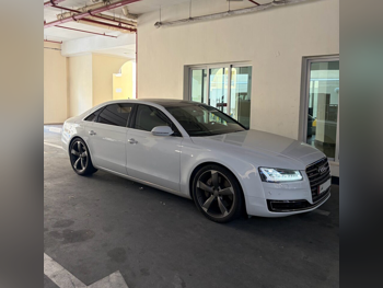 Audi  A8  L  2015  Automatic  113,000 Km  8 Cylinder  All Wheel Drive (AWD)  Sedan  White