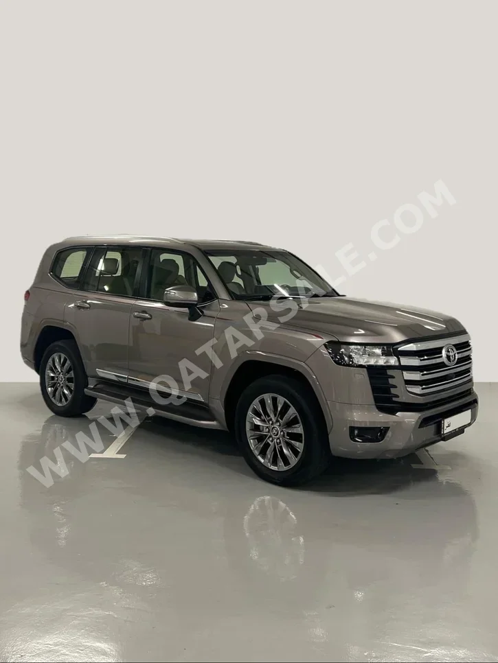 Toyota  Land Cruiser  GXR Twin Turbo  2022  Automatic  84,000 Km  6 Cylinder  Four Wheel Drive (4WD)  SUV  Gold