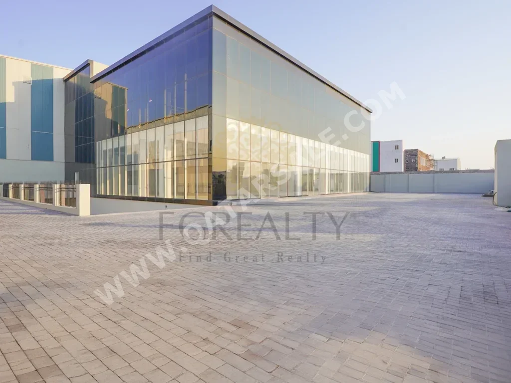 Warehouses & Stores - Al Wakrah  - Barkit Al Awamer  -Area Size: 4517 Square Meter
