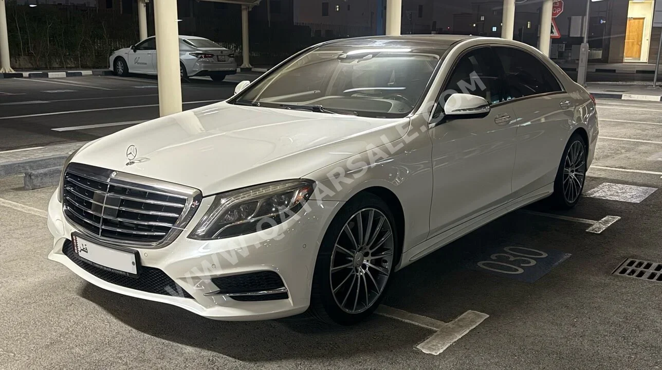 مرسيدس - بنز اس - كلاس 500 2015 اوتوماتيك 203,000 كم 8 سلندر دفع خلفي سيدان أبيض لؤلؤي