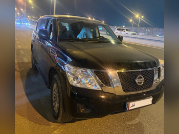 نيسان  باترول  أكس أي  2019  اوتوماتيك  212,000 كم  6 سلندر  دفع رباعي  اس يو في  أسود