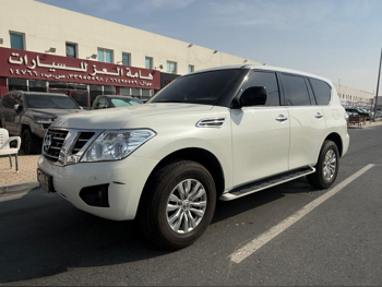 نيسان  باترول  أكس أي  2018  اوتوماتيك  188,000 كم  6 سلندر  دفع رباعي  اس يو في  أبيض