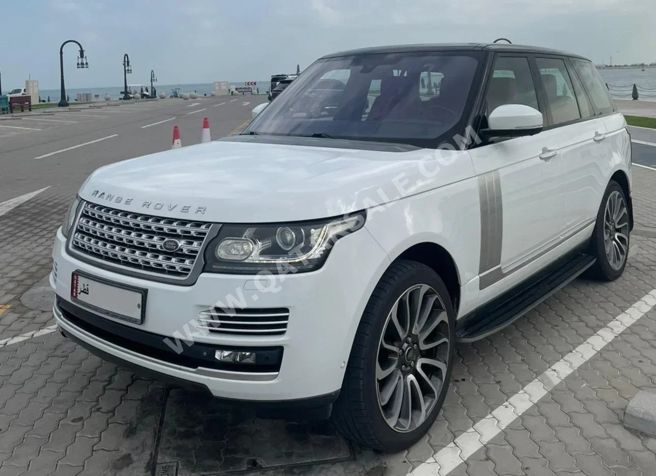 لاند روفر رنج روفر فوج اوتوبايوغرافي 2015 اوتوماتيك 130,000 كم 8 سلندر دفع رباعي اس يو في أبيض