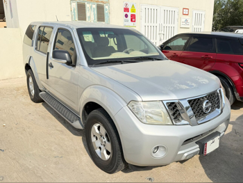 Nissan  Pathfinder  2008  Automatic  85,000 Km  6 Cylinder  Four Wheel Drive (4WD)  SUV  Silver