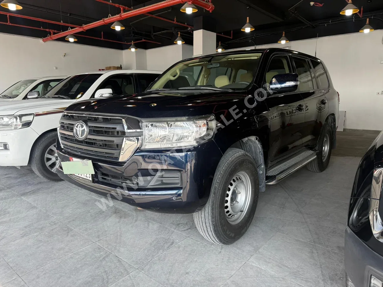 تويوتا لاند كروزر جي 2016 اوتوماتيك 260,000 كم 6 سلندر دفع رباعي اس يو في أزرق غامق