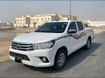 Toyota  Hilux  2020  Automatic  57,000 Km  4 Cylinder  Rear Wheel Drive (RWD)  Pick Up  White