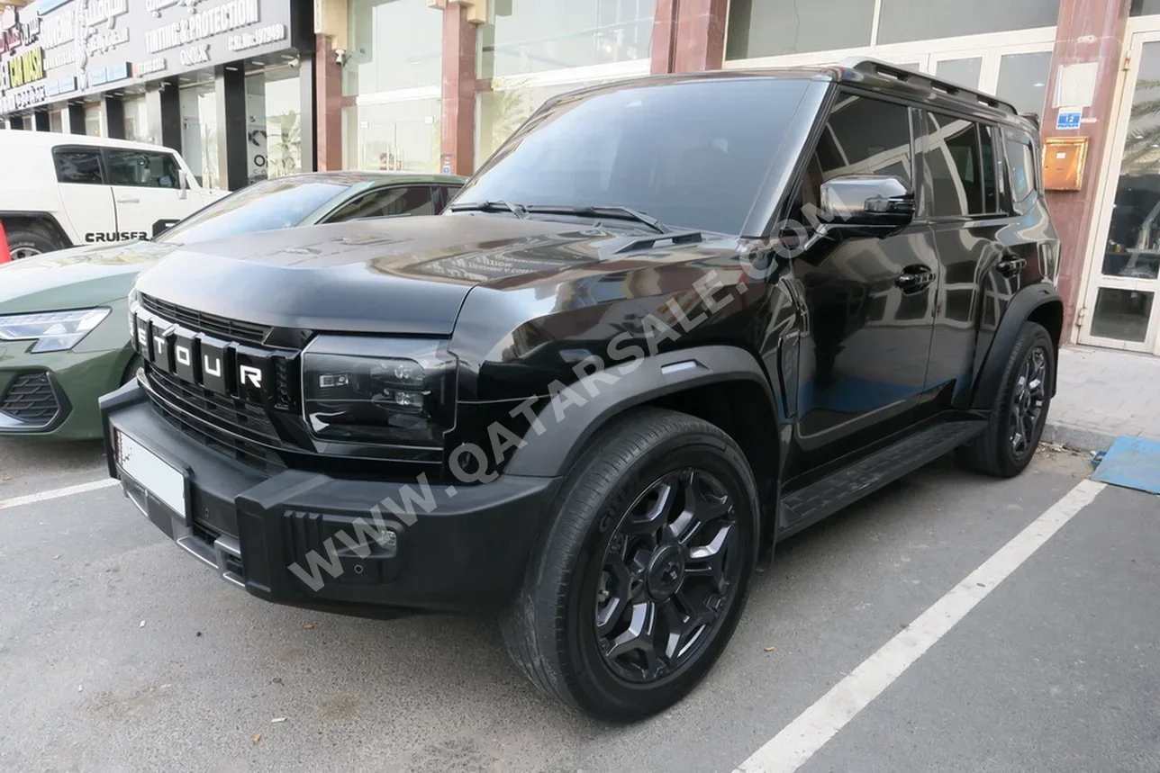 Jetour T2 2025 Automatic 21,000 Km 4 Cylinder Four Wheel Drive (4WD) SUV Black With Warranty