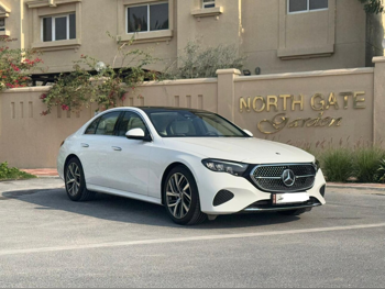 مرسيدس - بنز  اي - كلاس  200  2025  اوتوماتيك  5,000 كم  4 سلندر  دفع خلفي  سيدان  أبيض  تحت الضمان