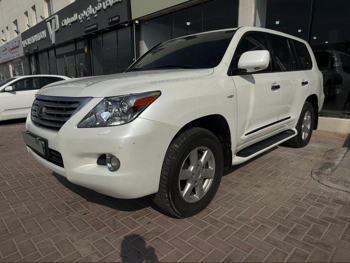 Lexus  LX  570  2009  Automatic  280,000 Km  8 Cylinder  Four Wheel Drive (4WD)  SUV  White