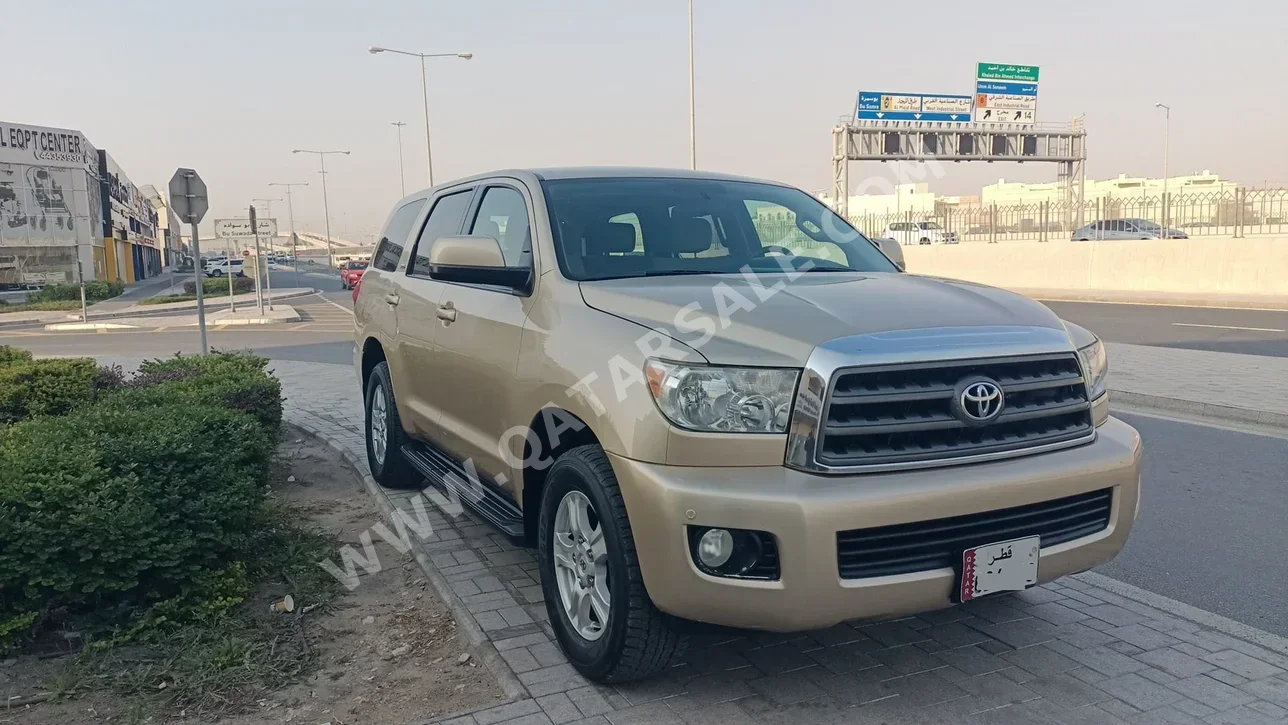 تويوتا  سكويا  اس ار 5  2014  اوتوماتيك  167,000 كم  8 سلندر  دفع رباعي  اس يو في  ذهبي