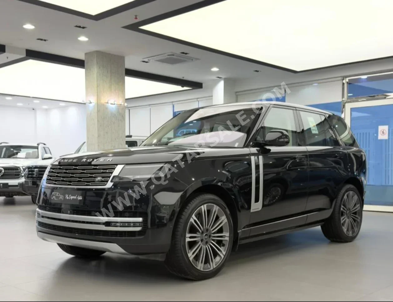 لاند روفر رنج روفر فوج اوتوبايوغرافي 2023 اوتوماتيك 34,000 كم 8 سلندر دفع رباعي اس يو في أسود تحت الضمان
