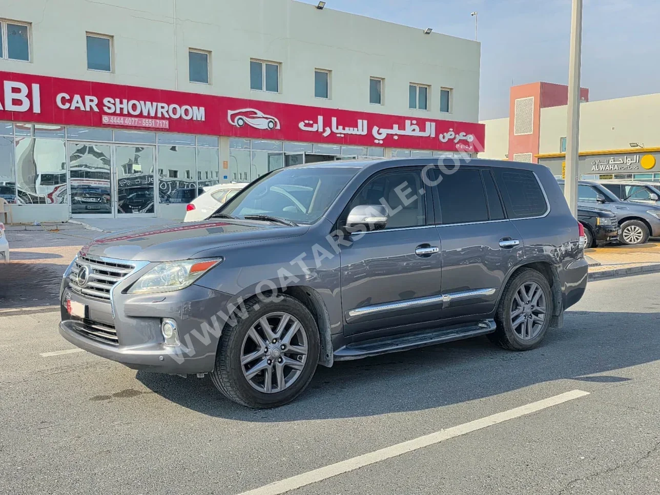 Lexus  LX  570  2014  Automatic  159,000 Km  8 Cylinder  Four Wheel Drive (4WD)  SUV  Gray