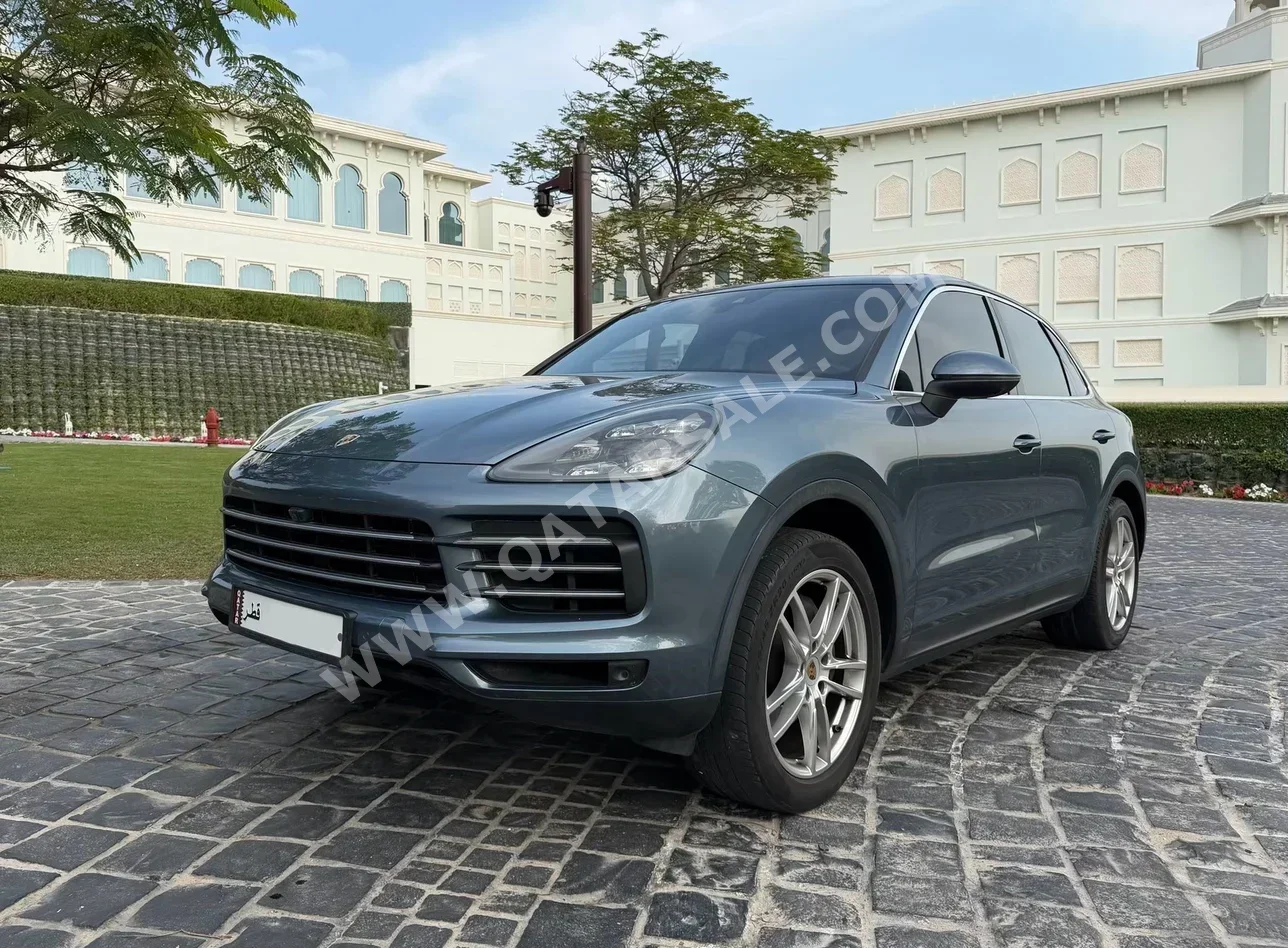 Porsche Cayenne 2019 Automatic 80,000 Km 6 Cylinder Four Wheel Drive (4WD) SUV Blue