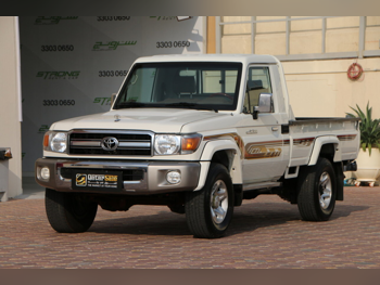 Toyota  Land Cruiser  LX  2022  Manual  151,000 Km  6 Cylinder  Four Wheel Drive (4WD)  Pick Up  White