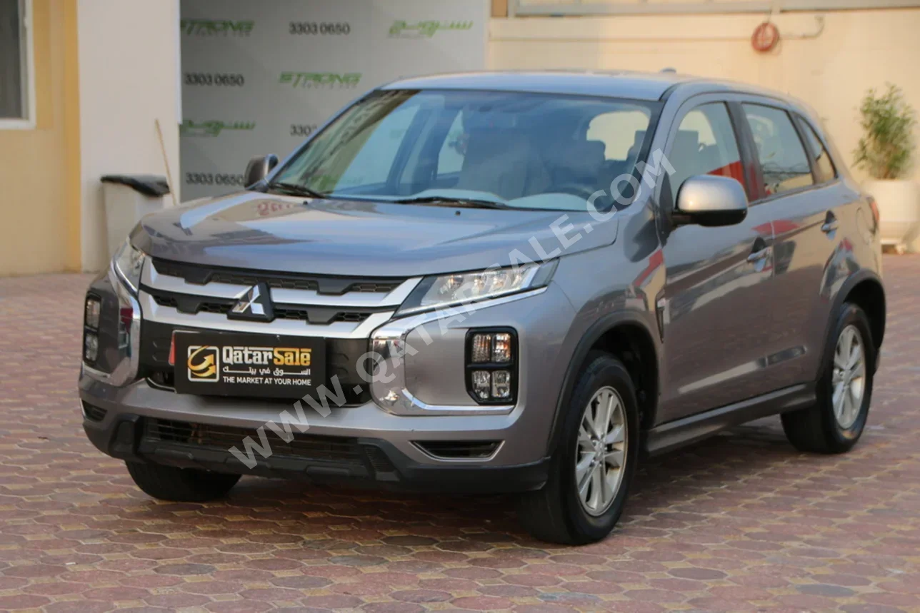 ميتسوبيشي اي اس اكس 2021 اوتوماتيك 213,000 كم 4 سلندر سحب امامي اس يو في رمادي