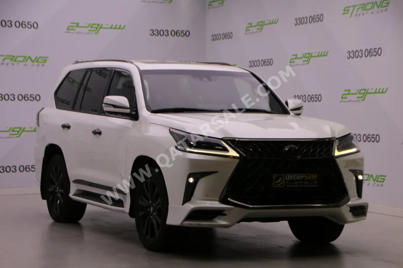 لكزس ال اكس 570 اس بلاك ايديشن 2019 اوتوماتيك 83,000 كم 8 سلندر دفع رباعي اس يو في أبيض