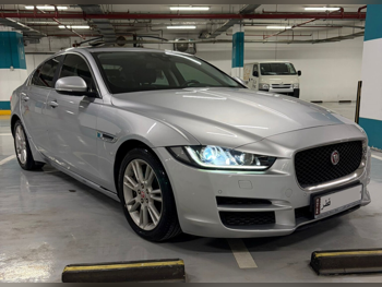 Jaguar  XE  Prestige  2016  Automatic  100,000 Km  6 Cylinder  All Wheel Drive (AWD)  Sedan  Silver
