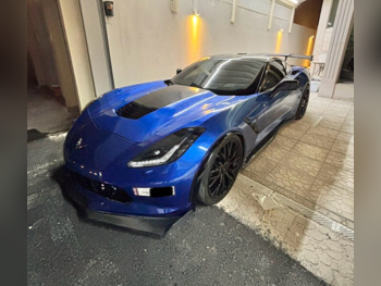 شفروليه كورفيت سي 7 2014 اوتوماتيك 98,000 كم 8 سلندر دفع خلفي كوبيه \ سبورت ازرق