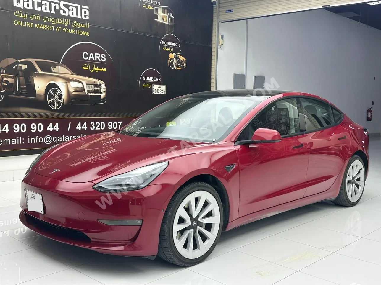تسلا  مودل 3  2022  اوتوماتيك  103,000 كم  0 سلندر  دفع كلي مستمر  سيدان  عنابي  تحت الضمان