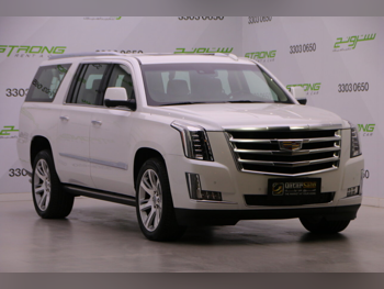 كاديلاك  اسكيليد  2016  اوتوماتيك  68,000 كم  8 سلندر  دفع رباعي  اس يو في  أبيض