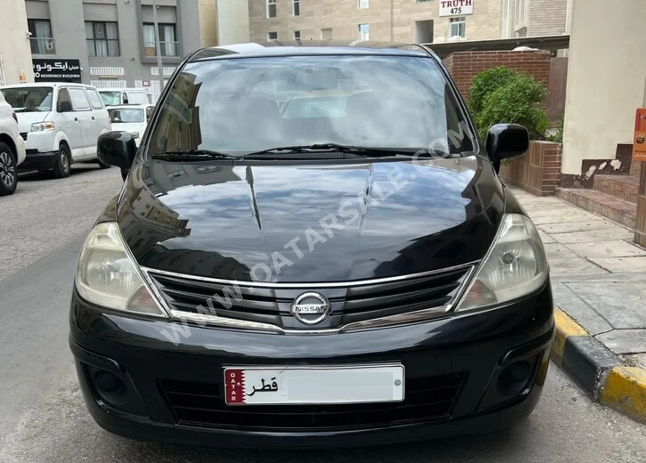 نيسان  تيدا  2013  اوتوماتيك  98,000 كم  4 سلندر  سحب امامي  هاتشباك  أسود