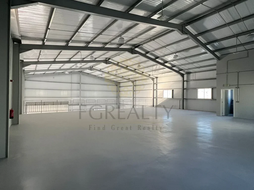Warehouses & Stores - Al Wakrah - Barkit Al Awamer -Area Size: 1000 Square Meter