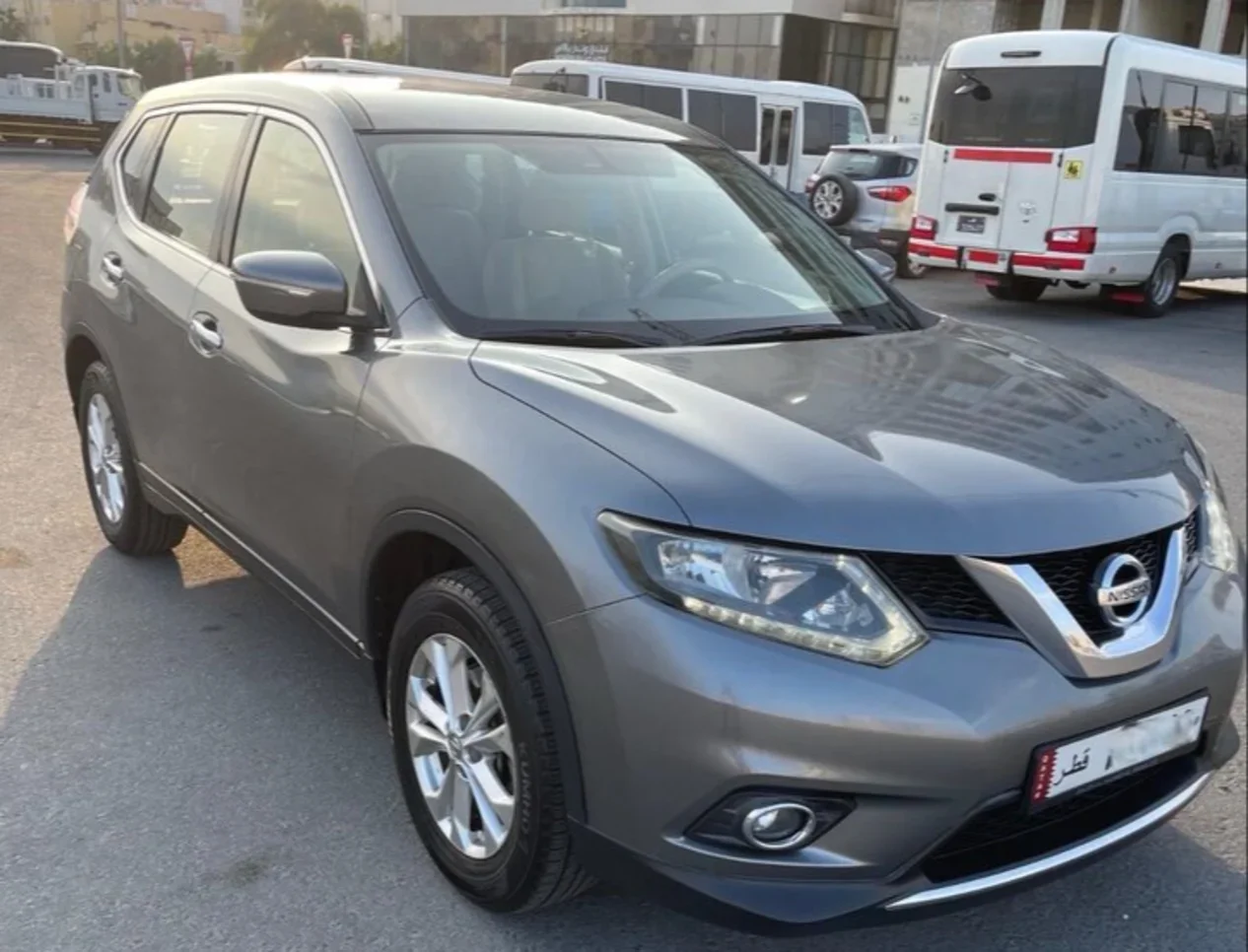 نيسان  إكس - ترايل  اس في  2016  اوتوماتيك  102,000 كم  4 سلندر  دفع رباعي  اس يو في  رمادي