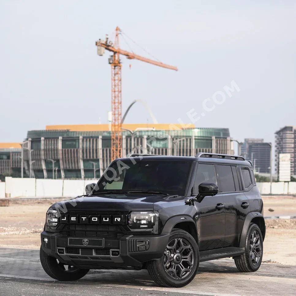 جيتور  تي 2  لكجري  2025  اوتوماتيك  15,000 كم  4 سلندر  دفع كلي مستمر  اس يو في  أسود  تحت الضمان