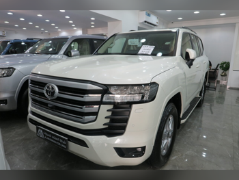 تويوتا  لاند كروزر  جي اكس ار توين توربو  2026  اوتوماتيك  0 كم  6 سلندر  دفع رباعي  اس يو في  أبيض  تحت الضمان