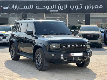 Jetour  T2  Luxury  2025  Automatic  19,000 Km  4 Cylinder  Four Wheel Drive (4WD)  SUV  Black  With Warranty