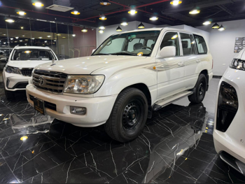 تويوتا  لاند كروزر  جي اكس ار  2007  عادي  203,000 كم  6 سلندر  دفع رباعي  اس يو في  أبيض