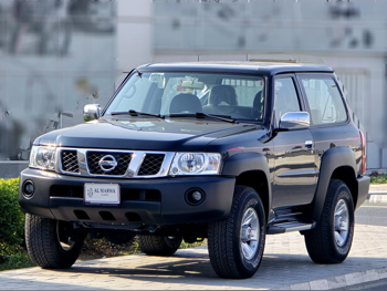 Nissan  Patrol  Safari  2016  Automatic  80,000 Km  6 Cylinder  Four Wheel Drive (4WD)  SUV  Black