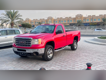 GMC Sierra 2500 HD 2012 Automatic 144,000 Km 8 Cylinder Four Wheel Drive (4WD) Pick Up Red