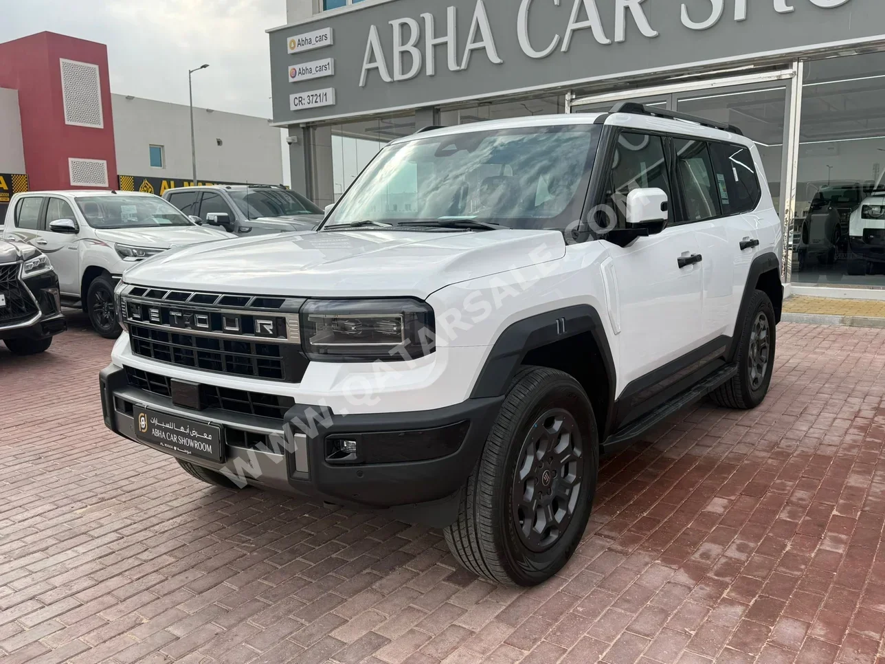 جيتور  جي 700  لاكجري  2026  اوتوماتيك  0 كم  4 سلندر  دفع رباعي  اس يو في  أبيض  تحت الضمان