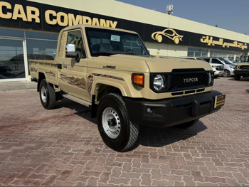 تويوتا  لاند كروزر  ال اكس  2025  اوتوماتيك  0 كم  6 سلندر  دفع رباعي  بيكب  بيج  تحت الضمان