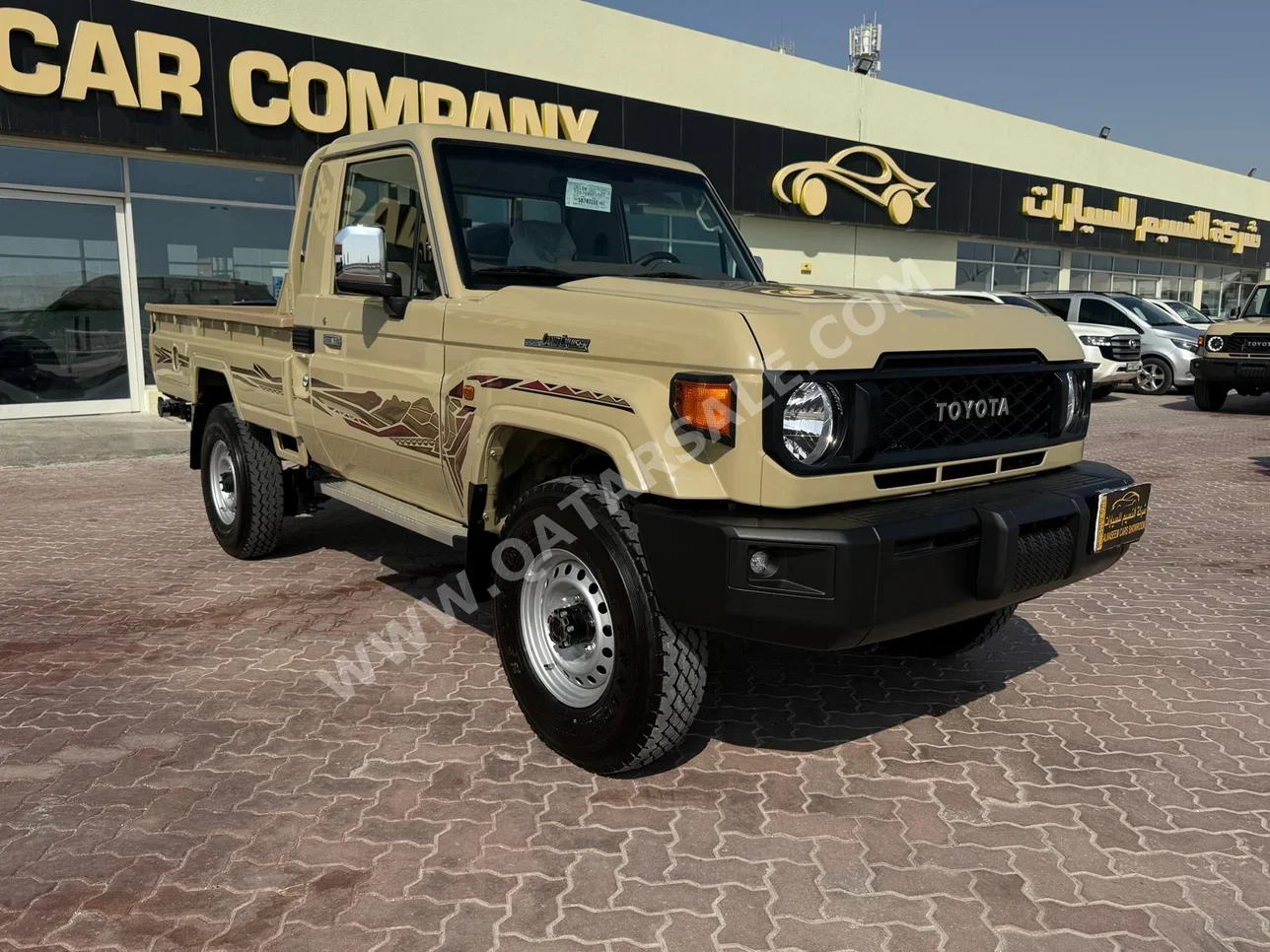 تويوتا  لاند كروزر  ال اكس  2025  اوتوماتيك  0 كم  6 سلندر  دفع رباعي  بيكب  بيج  تحت الضمان