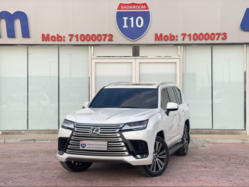 Lexus  LX  600 Luxury  2023  Automatic  36,000 Km  6 Cylinder  Four Wheel Drive (4WD)  SUV  White  With Warranty