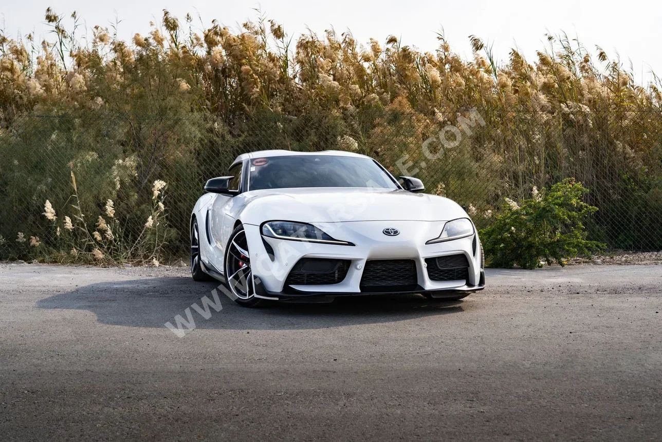 Toyota  Supra  GR  2022  Automatic  70,000 Km  6 Cylinder  Rear Wheel Drive (RWD)  Coupe / Sport  White