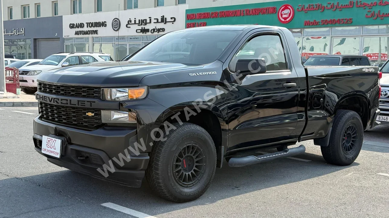 شفروليه  سلفرادو  2021  اوتوماتيك  77,000 كم  8 سلندر  دفع رباعي  بيكب  أسود