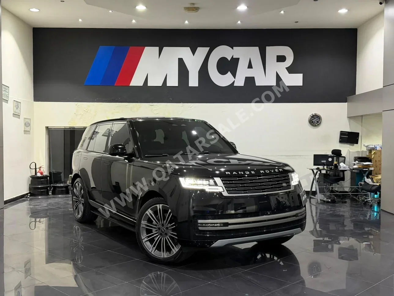 Land Rover  Range Rover  Vogue SE  2023  Automatic  80,000 Km  6 Cylinder  Four Wheel Drive (4WD)  SUV  Black  With Warranty