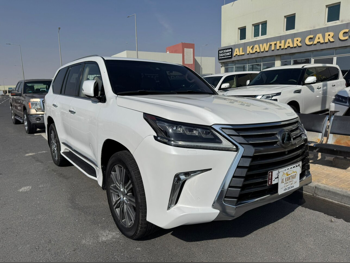 لكزس  ال اكس  570  2016  اوتوماتيك  192,000 كم  8 سلندر  دفع رباعي  اس يو في  أبيض