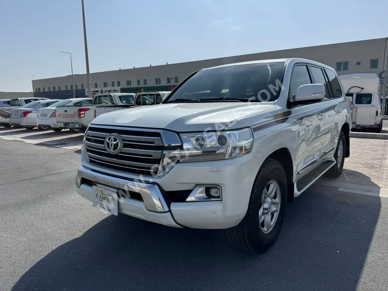 Toyota  Land Cruiser  GXR  2016  Automatic  258,000 Km  6 Cylinder  Four Wheel Drive (4WD)  SUV  White