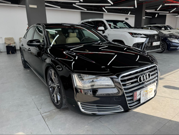 اودي  أي 8  أل  2013  اوتوماتيك  97,000 كم  6 سلندر  دفع كلي مستمر  سيدان  أسود